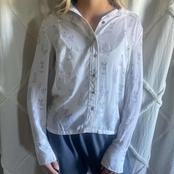 H&M Tops - H&M White Bunny Print Button Down Shirt